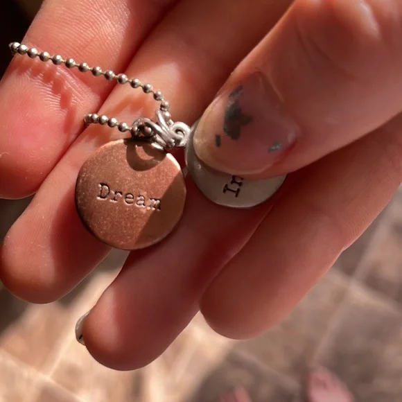 Necklace - Picture 5 of 10